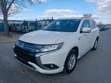 Mitsubishi Plug-in Hybrid Outlander 2.4 4WD 4×4