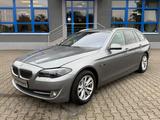 BMW 520 Baureihe 5 Touring 520d--NAVI-Sportf.-Kamera - BMW 520 aus 2012 mit Diesel-Antrieb: Kombi