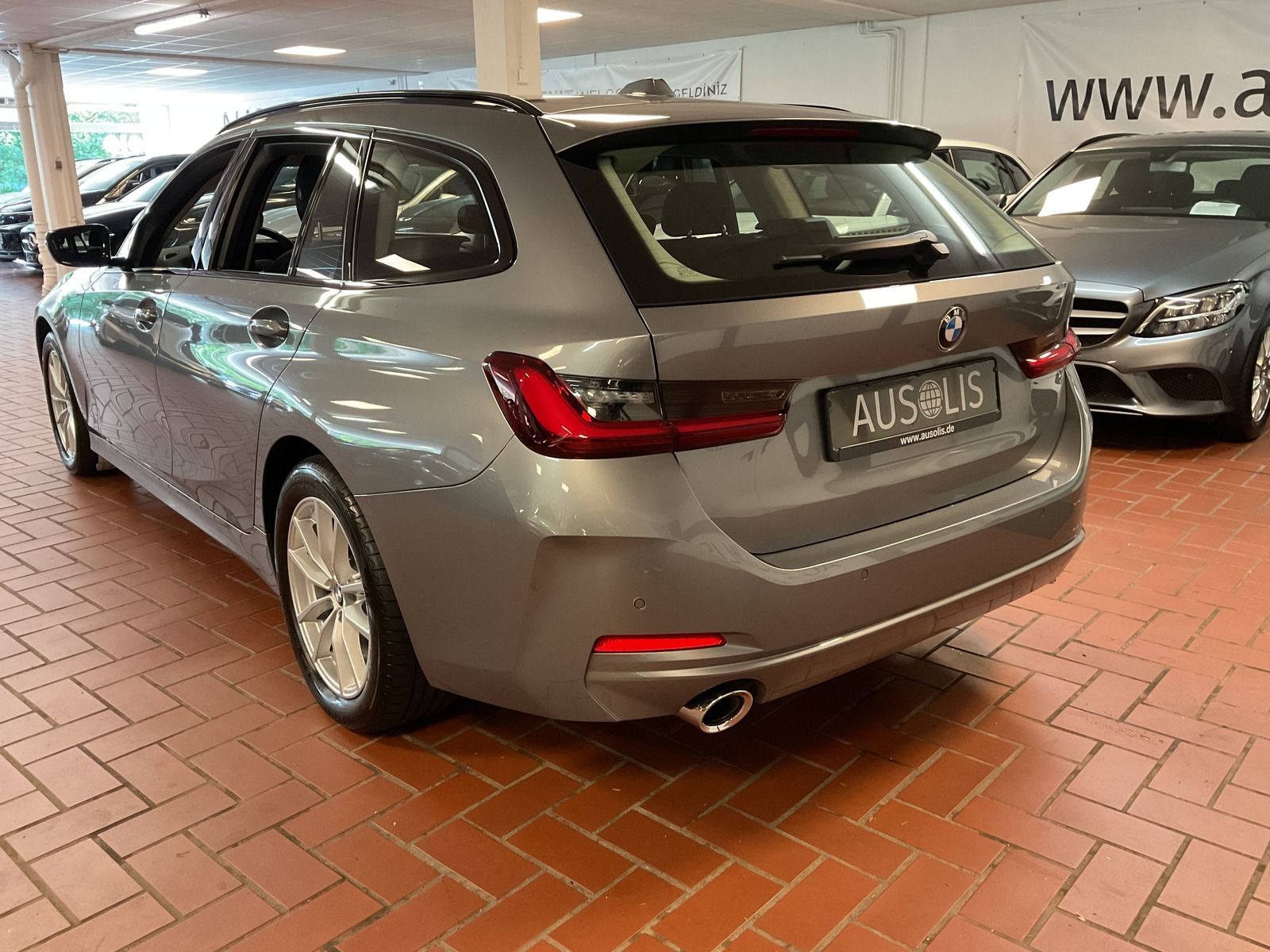 BMW 320 d xDrive Touring LED,Live Cockpit,Allrad foto 6