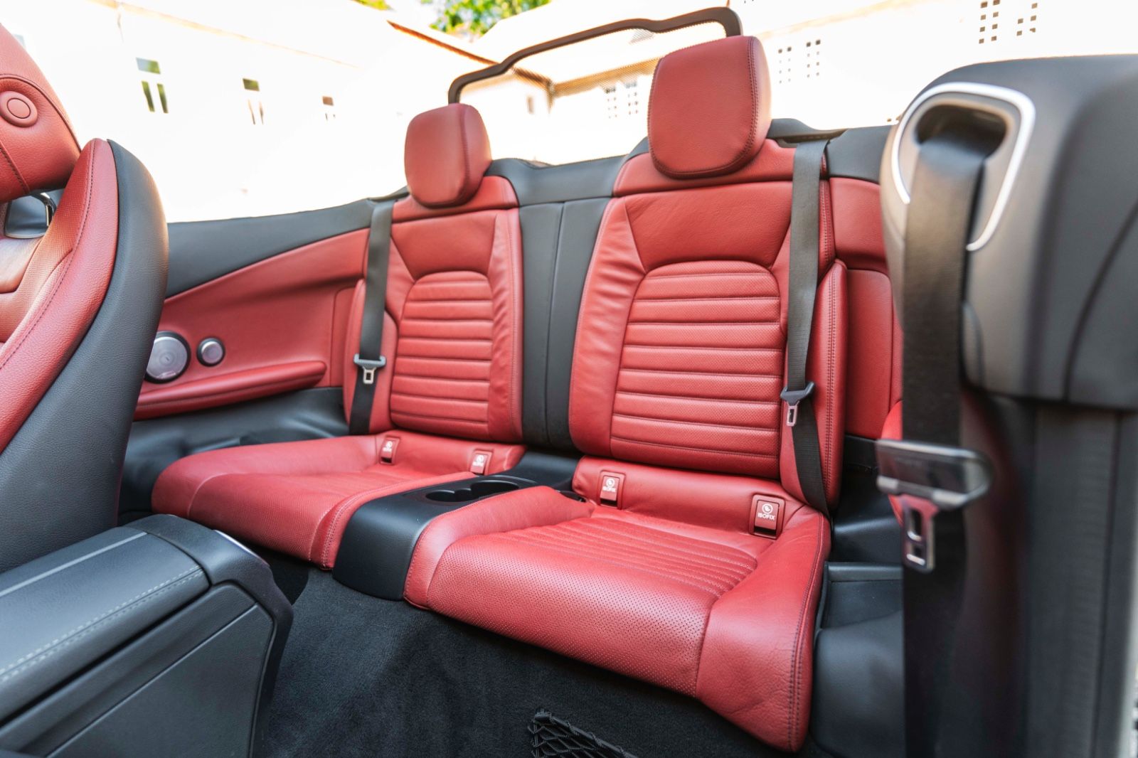 Fahrzeugabbildung Mercedes-Benz C 300 4MATIC AMG BURMESTER 360° LED TOTW SZH
