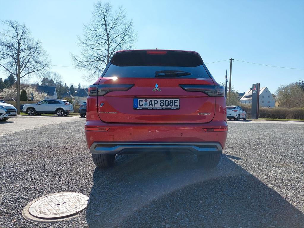 Mitsubishi Plug-in Hybrid Outlander