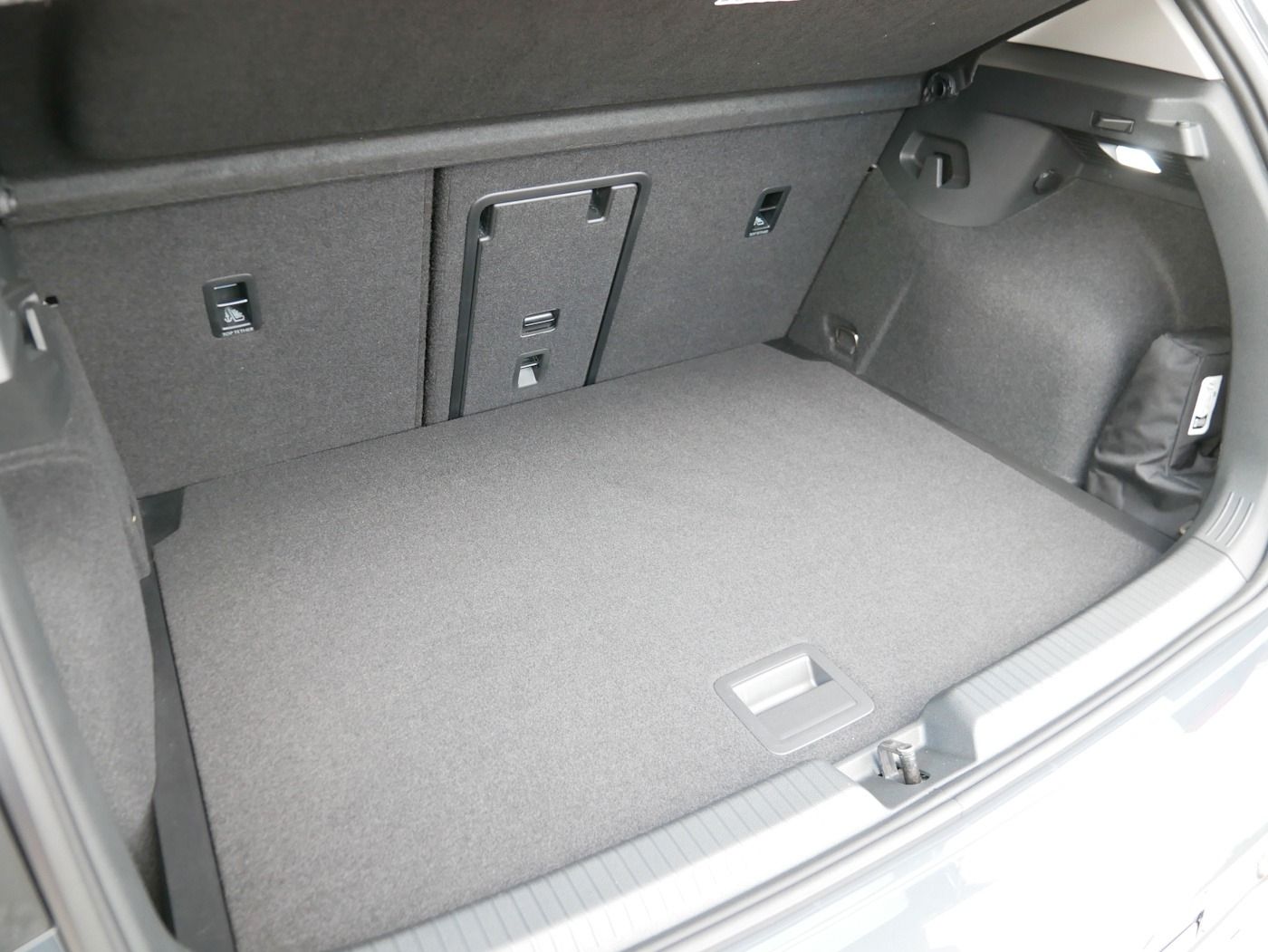 Fahrzeugabbildung Volkswagen Golf -VIII 1.5 GOAL NEU38T ACC LED SHZ+LHZ Allwe