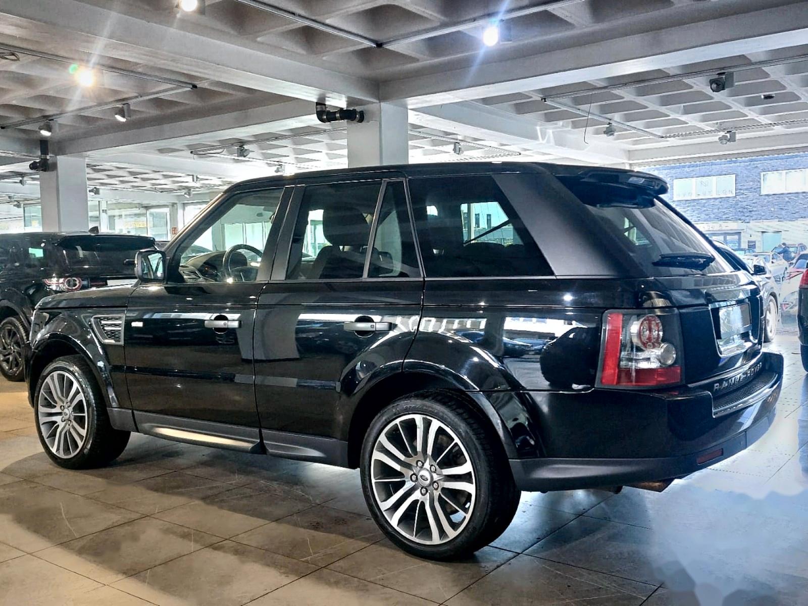 Land Rover V6 TD HSE *1.Hand*Navi*360° Kamera*AHK 3,5t*