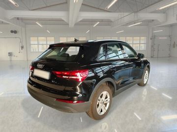 Audi Q3 - 4