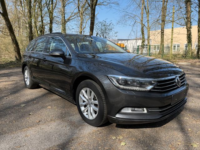 VW Passat Variant Comfortline BMT /NAVI/PDC/SITZHZG