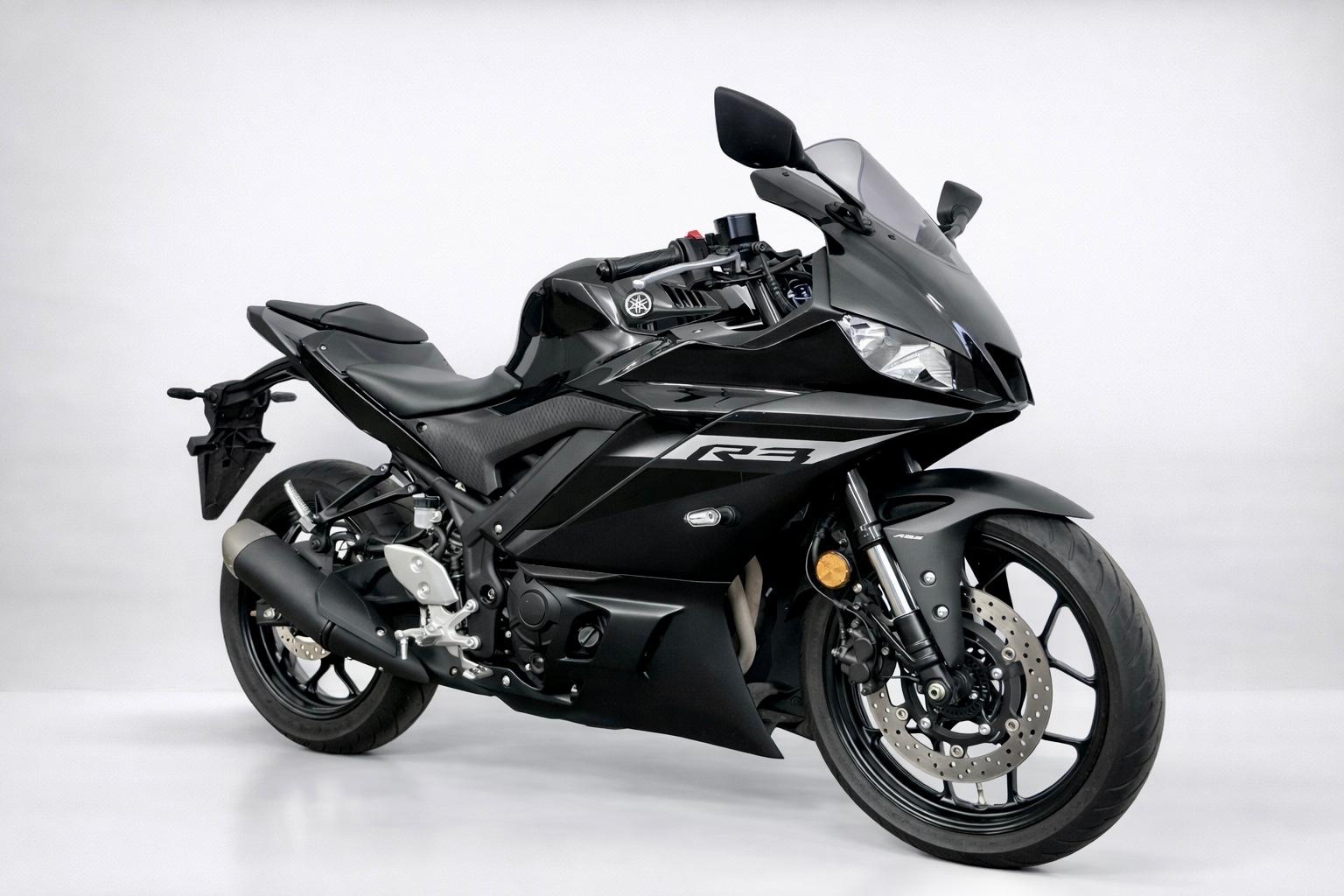 Yamaha YZF320-A R3 | 2024 | 4100 km