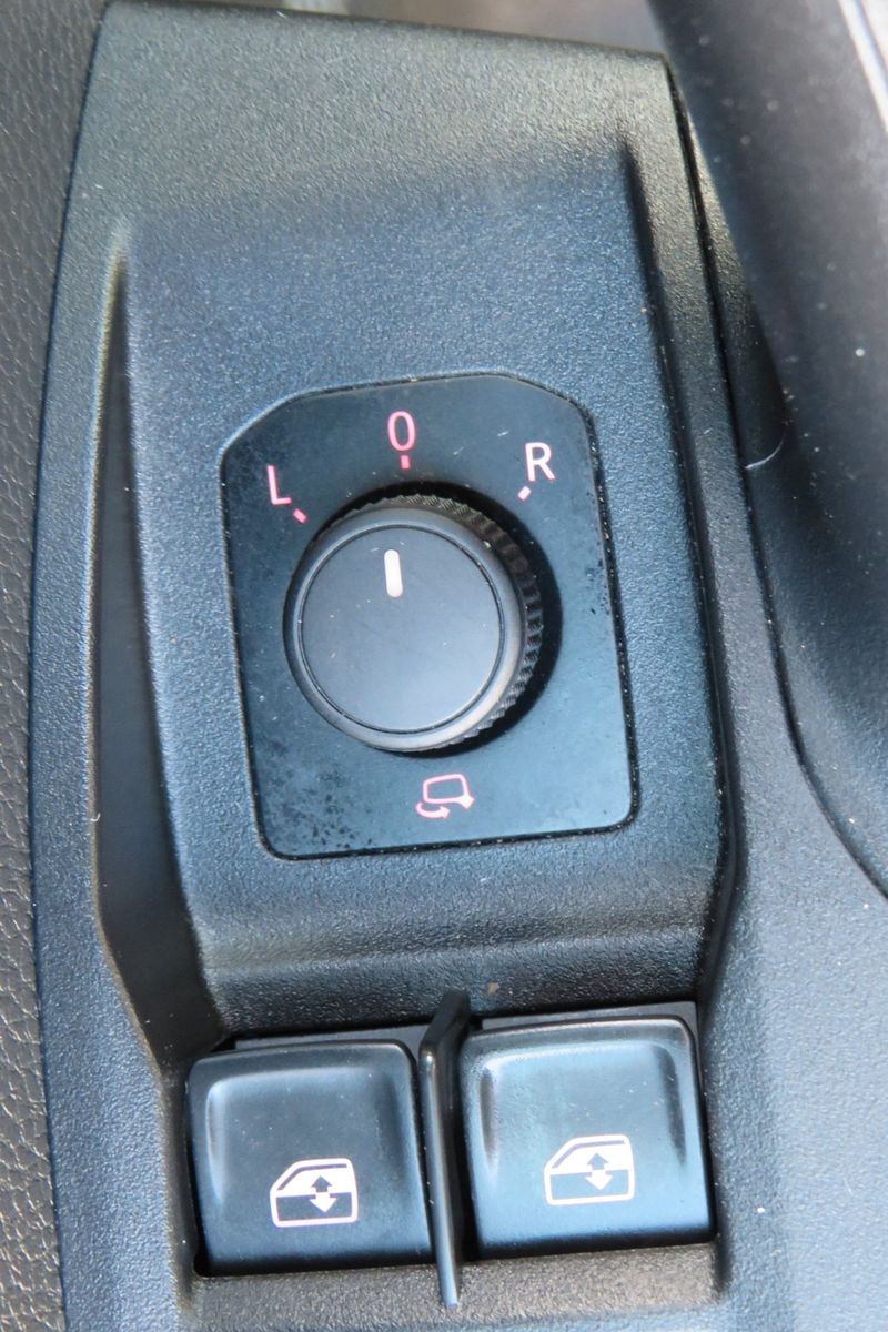 Fahrzeugabbildung SEAT Arona Style DSG FULL-LINK SITZH KAMERA GJ ACC 1H