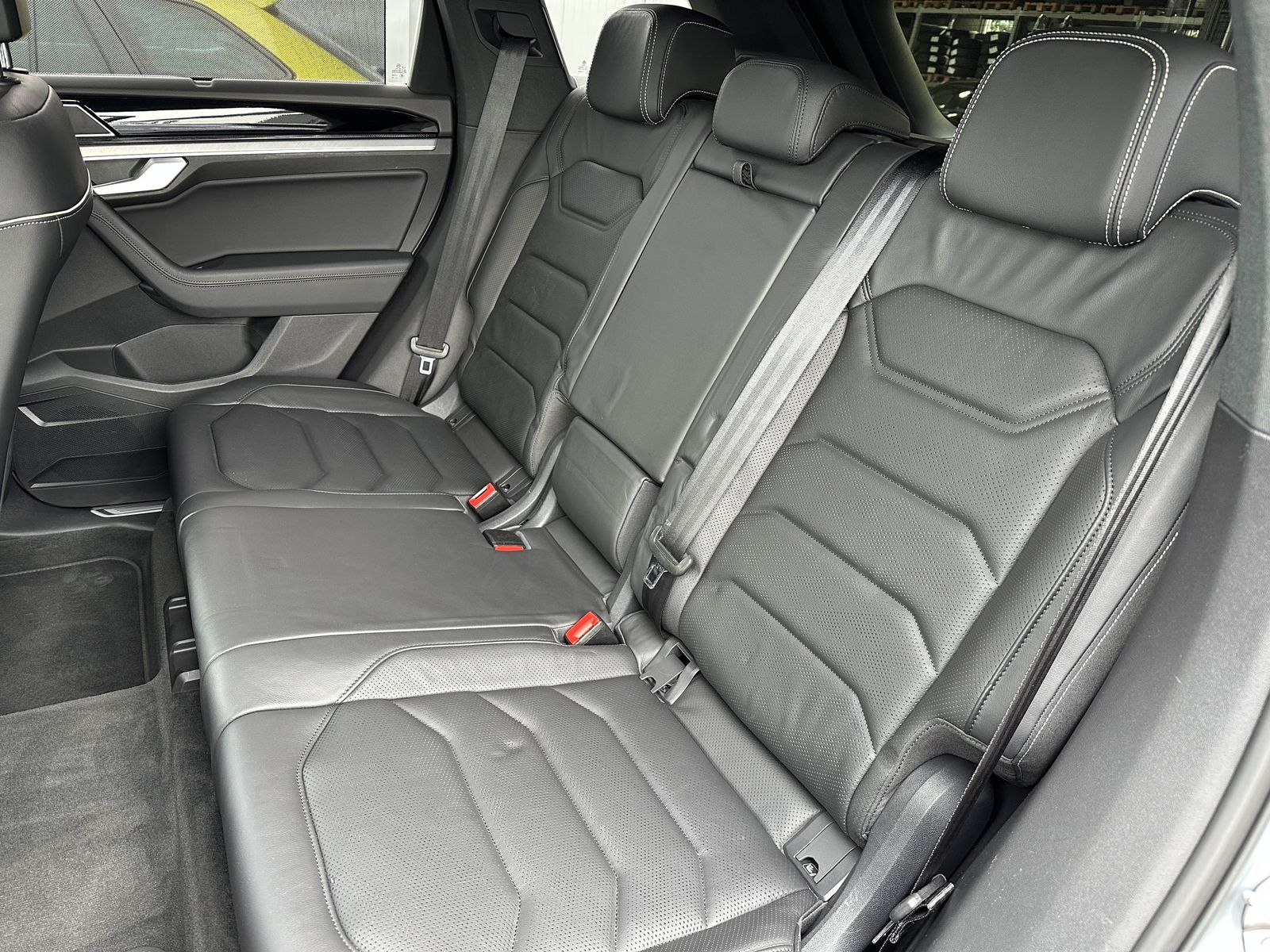 Fahrzeugabbildung Volkswagen Touareg Elegance 4M NAV+LED+DYNAUDIO+DIGDISPLAY