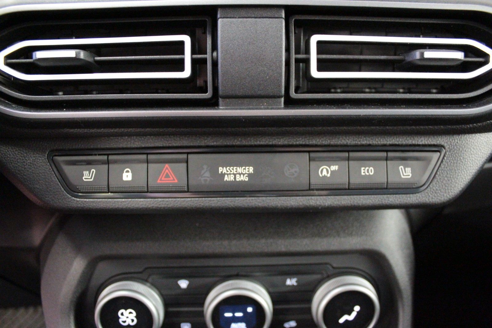 Fahrzeugabbildung Dacia Sandero TCe 90 auto Expression*15204*