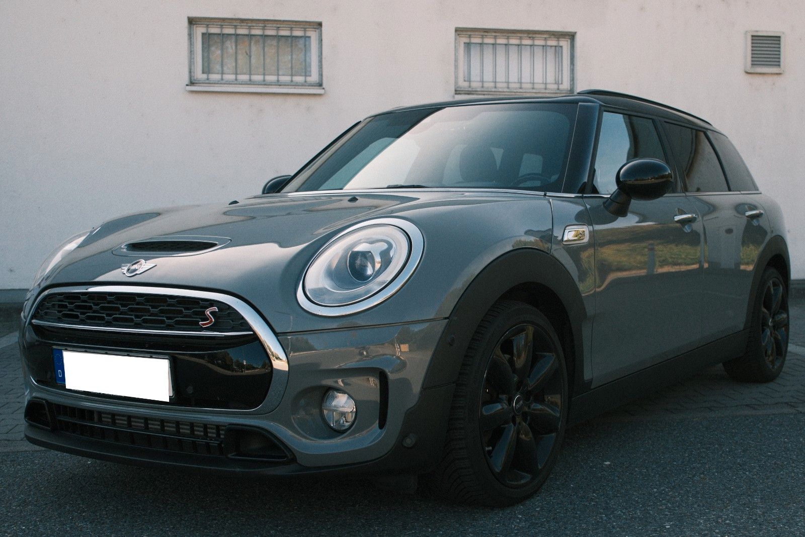 MINI Cooper S Clubman - Moonwalk Grey Metallic
