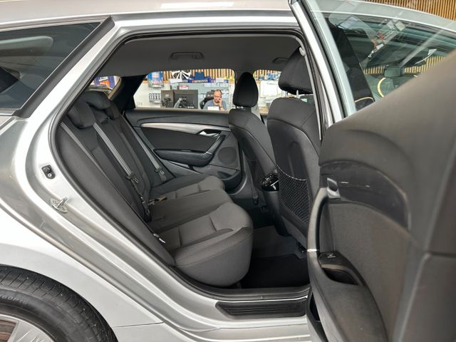 Hyundai i40 cw 5 *Tempo*AHK*SitzHZ*PDC*