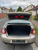 Volkswagen Passat 1.6 FSI Comfortline Comfortline - Volkswagen Passat aus 2007: Comfortline