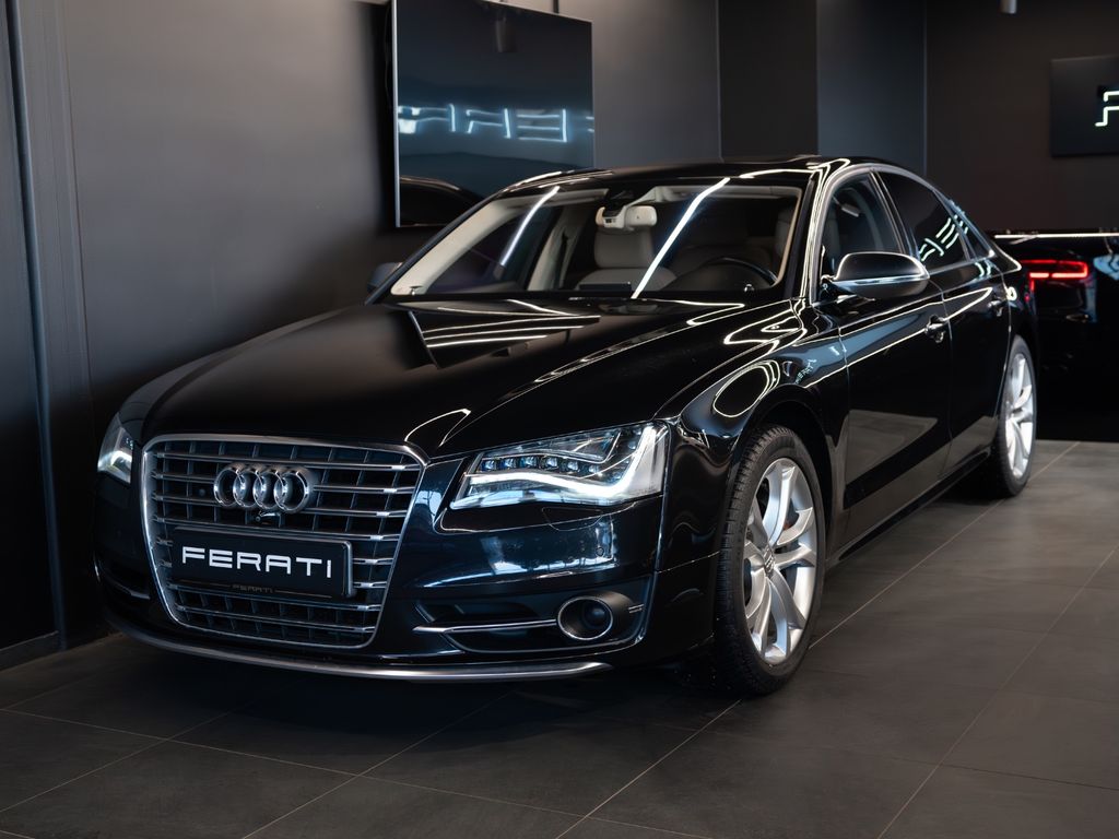Audi S8