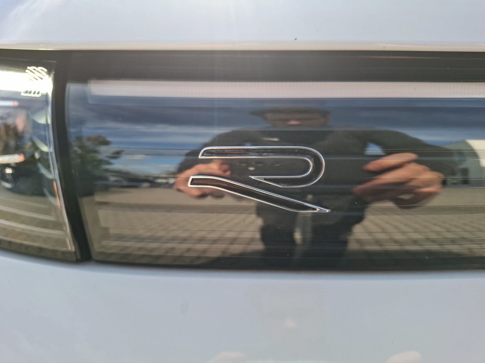 Fahrzeugabbildung Volkswagen Tiguan TDI R-Line DSG LEDplus AHK Navi AID ACC R