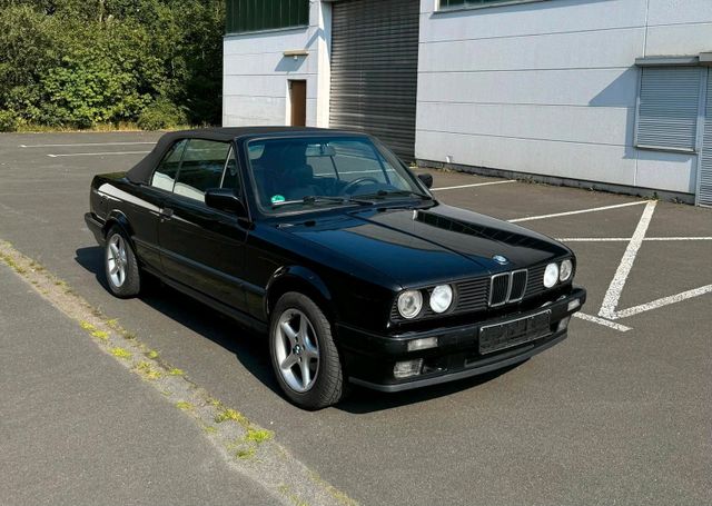 BMW 320 E30 Cabrio