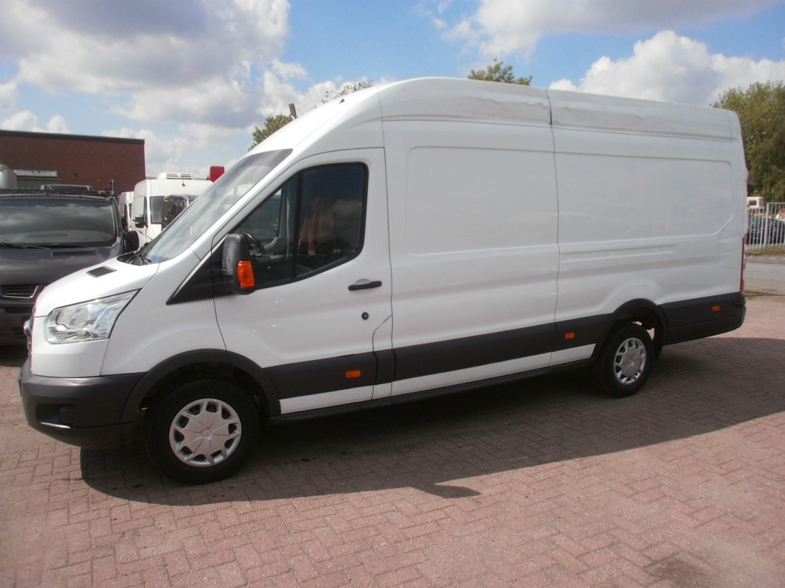 Ford Transit L4H3