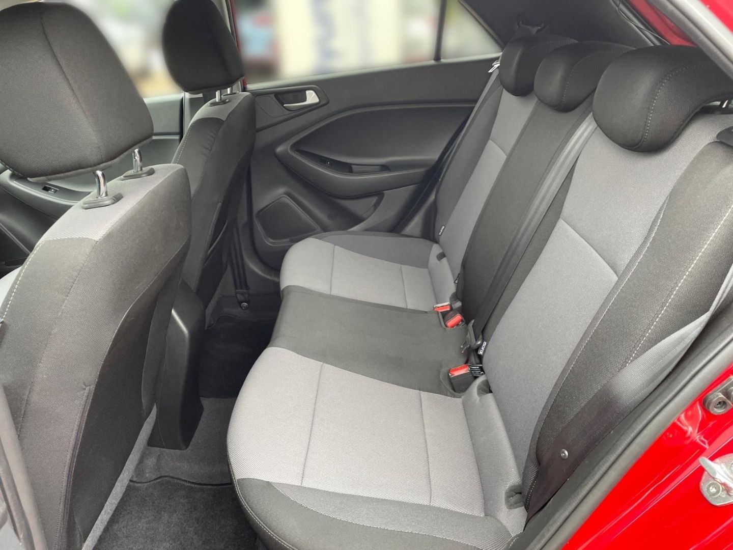 Fahrzeugabbildung Hyundai i20 1.0T Style Allwetterreifen  Klimaautomatik