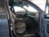 Volkswagen Touareg 3.0 V6 TDI R-Line 4MOTION LED DSG PANO - gebrauchte VW Touareg aus dem Jahr 2023