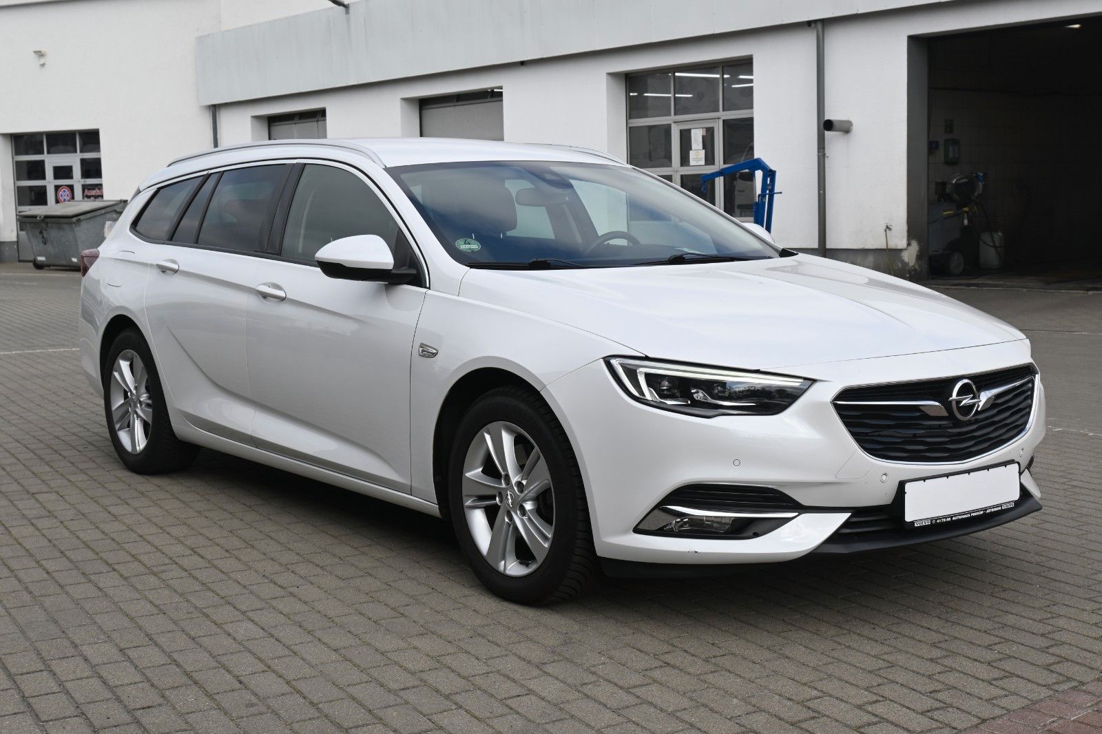 Fahrzeugabbildung Opel Insignia B Sports Tourer Innovation 4x4
