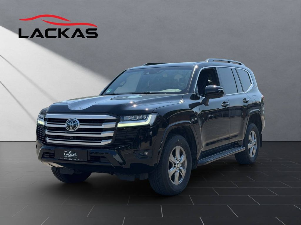 Image of Toyota Land Cruiser