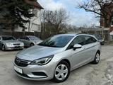 Opel Astra K 1.6 CDTI DPF Sports Tourer Edition*PDC* - Opel Astra mit Diesel-Antrieb: Kombi, Sports Tourer Cdti