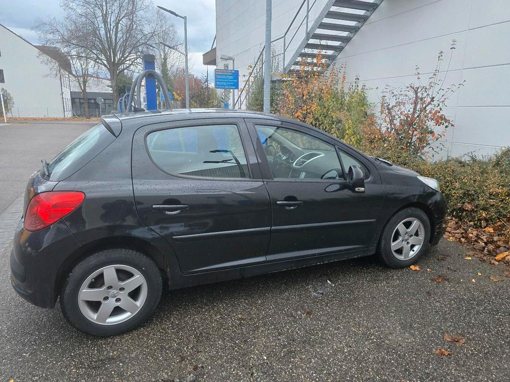 Peugeot 207