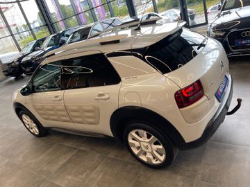 Citroën C4 Cactus W-OneTone *NAVI*SZHZ*AHK*TEMPOMAT*PDC*
