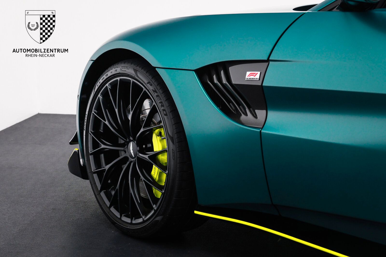 Aston Martin V8 Vantage - Bild 13