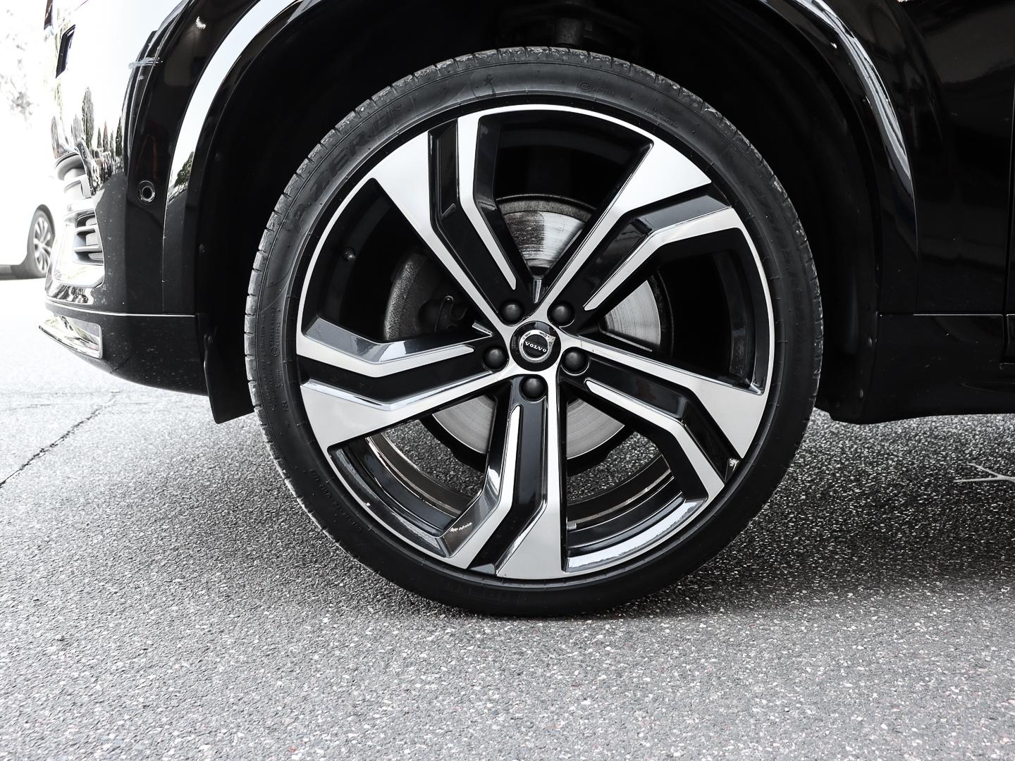 Volvo XC90 Ultimate Bright AWD 7-Sitzer HUD AD StandHZ