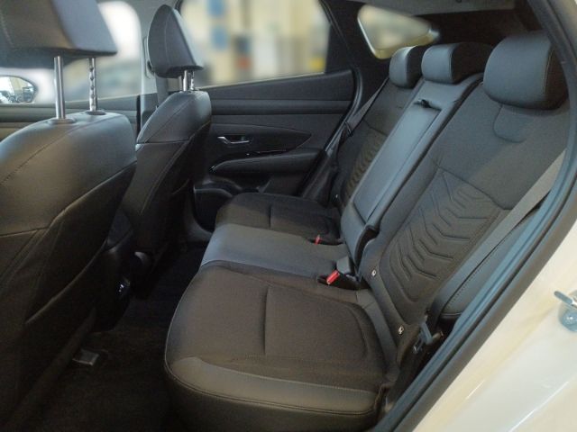 Fahrzeugabbildung Hyundai Tucson FL PHEV (MY25) 1.6 T-GDi (252 PS) 6-AT 4W