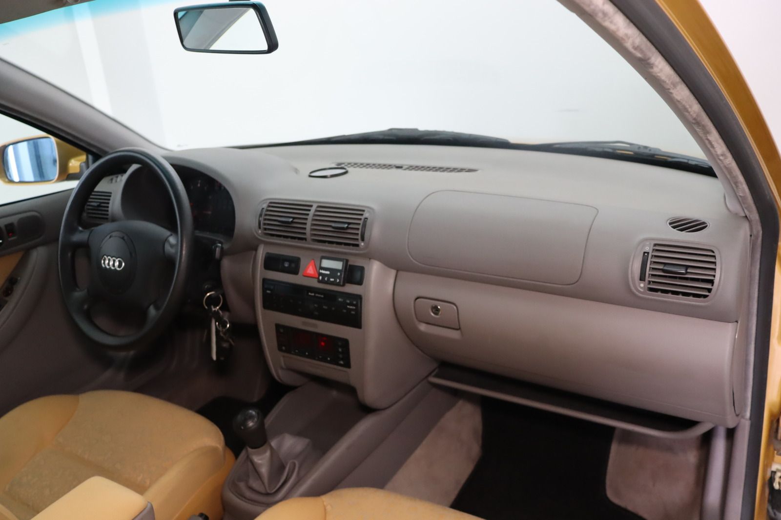 Fahrzeugabbildung Audi A3 1.8 * 1.Hand * Standhzg. * HU/AU neu