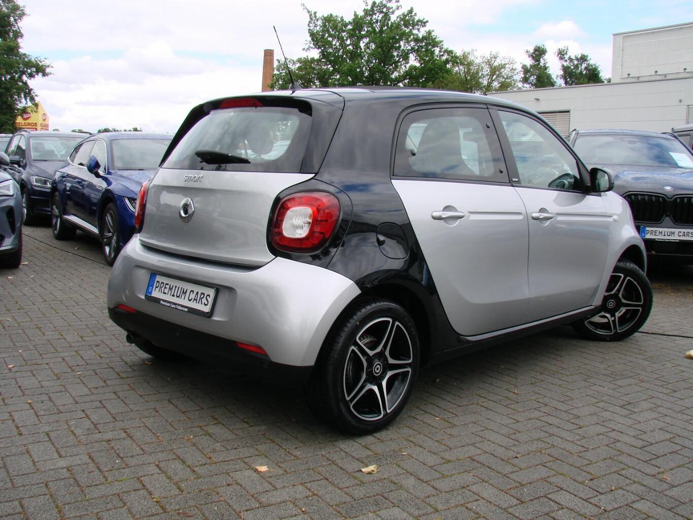 Smart ForFour Passion Faltdach Kamera JBL PDC