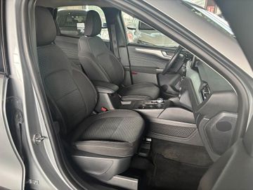 Ford Kuga - 12