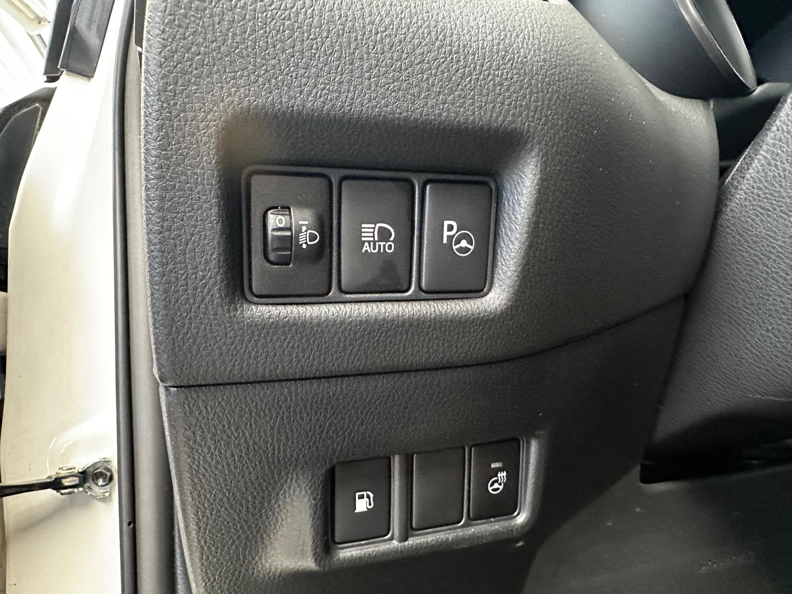 Toyota C-HR Hybrid Lounge,AHK,LED,KAMERA,SCHECKHEFT,