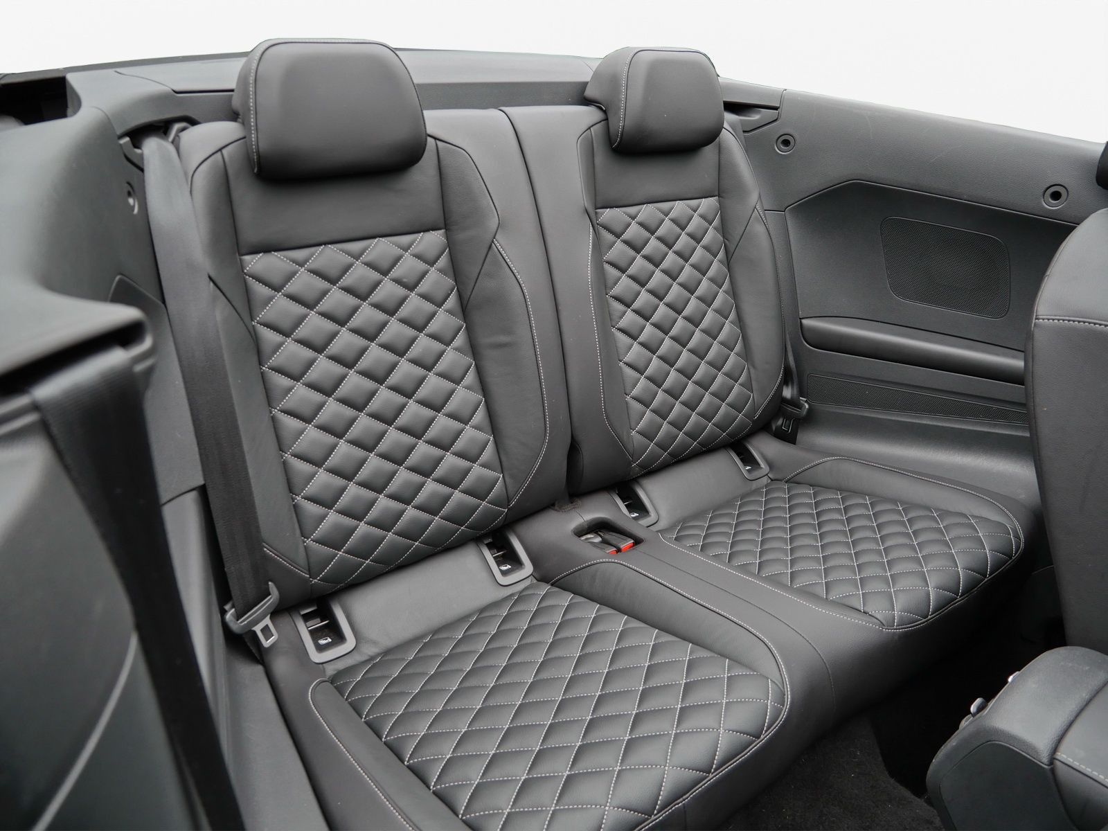 Volkswagen T-Roc - Bild 16