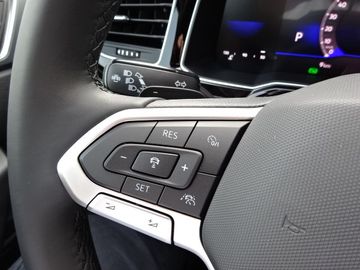 Fotografie 18 des VW Taigo 1.5 TSI R-Line *LED*Alu 18Zoll*RFK Klima