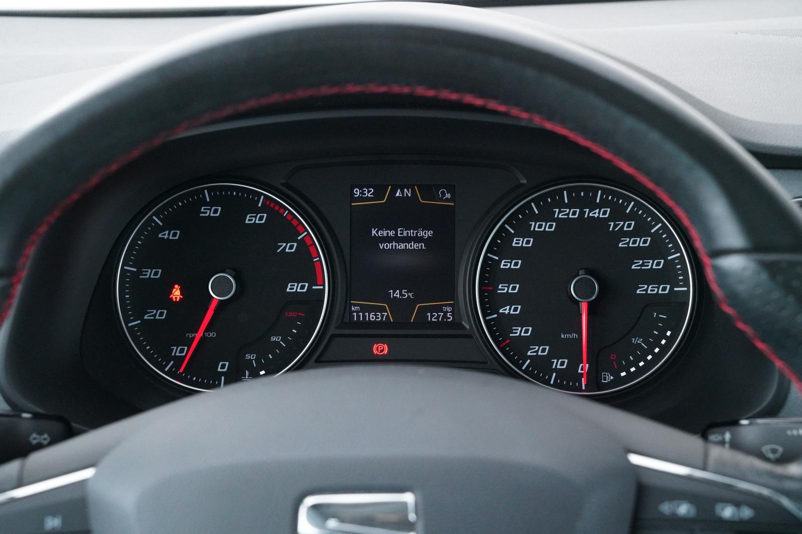 Seat LEON ST FR 1.8TSI COMBI SCHECKHEFT GEPFLEGT+AHK
