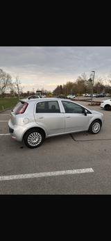 Fiat Punto 1.4 8V Active Active - gebrauchte Fiat Punto aus dem Jahr 2010