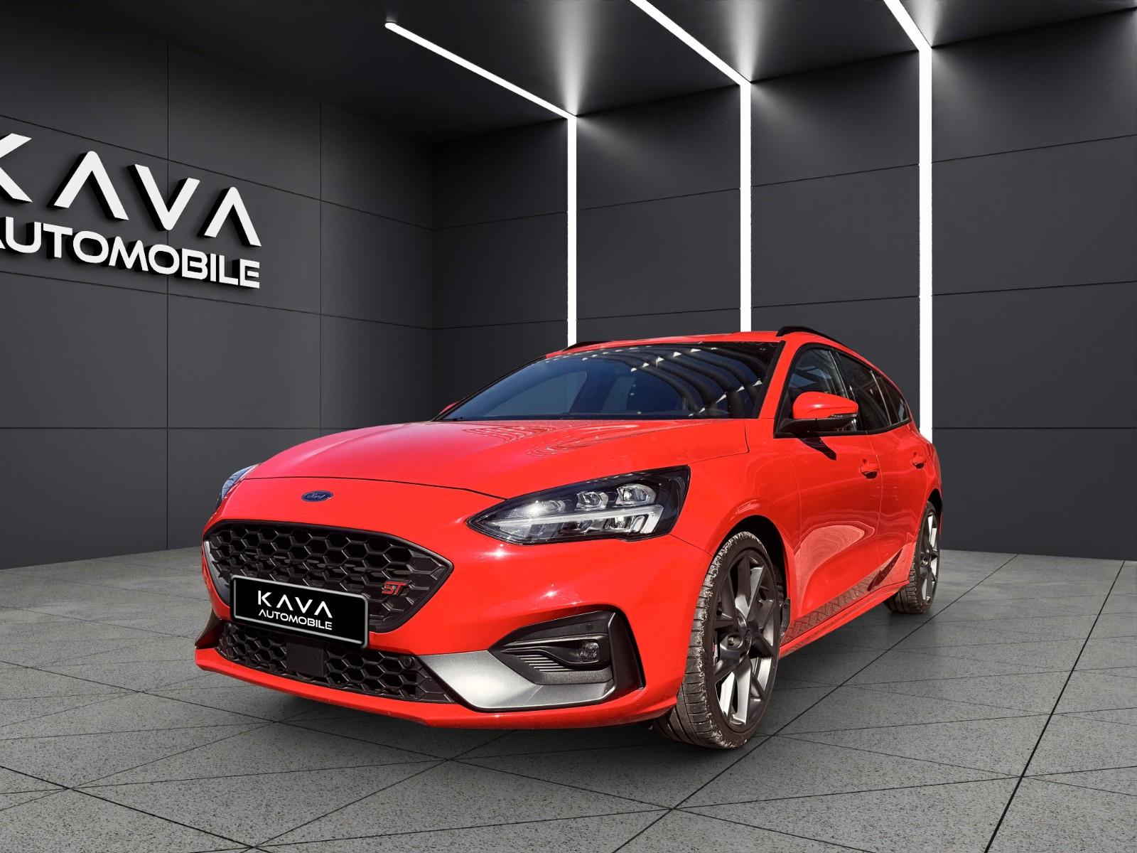 Ford Focus Turnier ST Kam*SZ*LED*Keyless*DAB*Carplay
