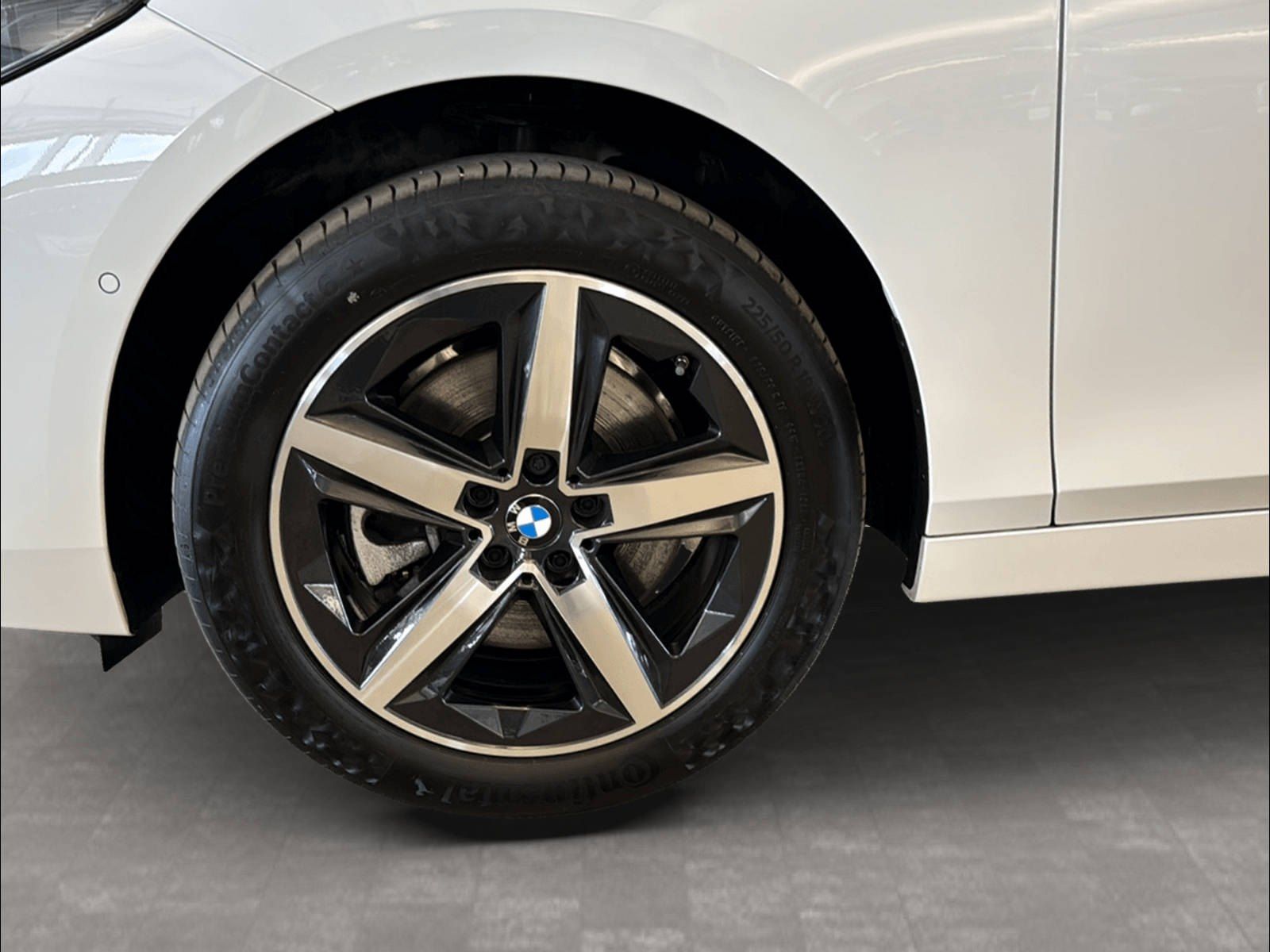 BMW 223 Active Tourer - Bild 13