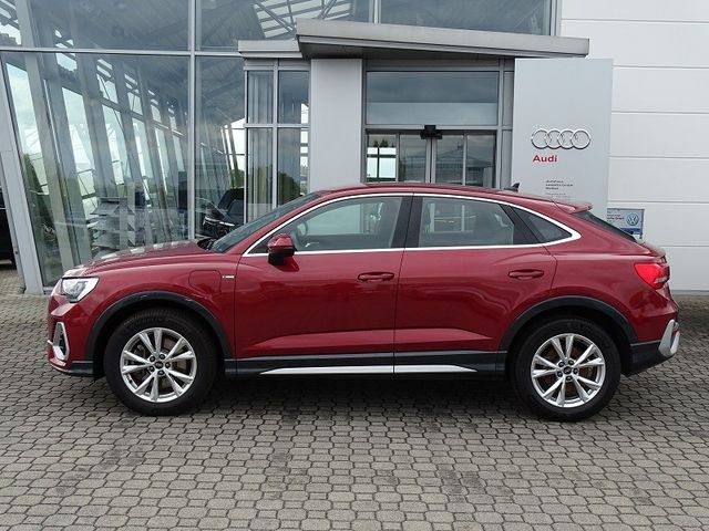 Q3 Sportback 45 TFSI e S line / AHZV