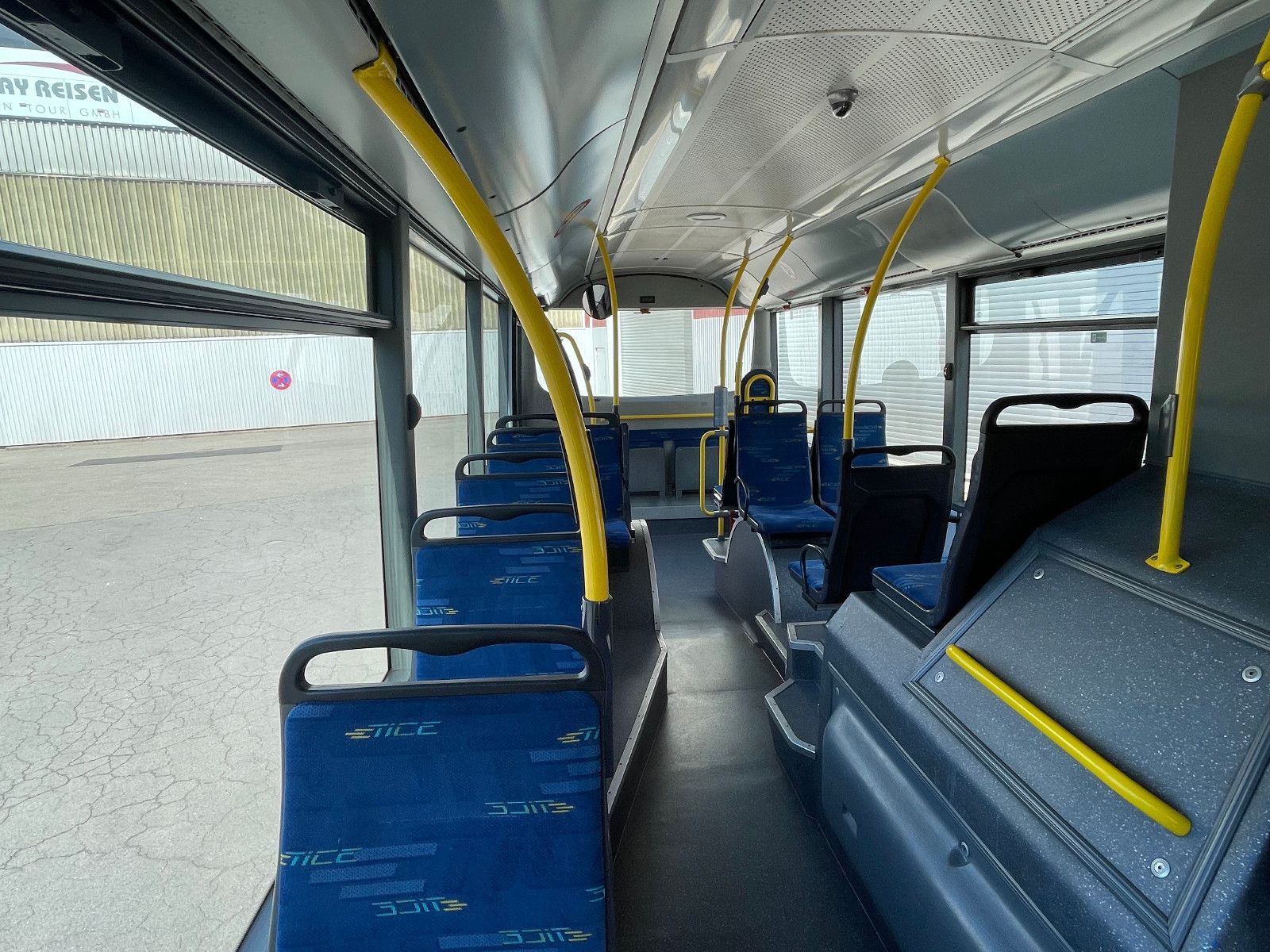 VANHOOL  2013 - Image 23 of 32
