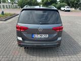 Volkswagen Touran 1.8 TSI DSG Highline mit R-Line Paket - : Allradantrieb, Van, mit