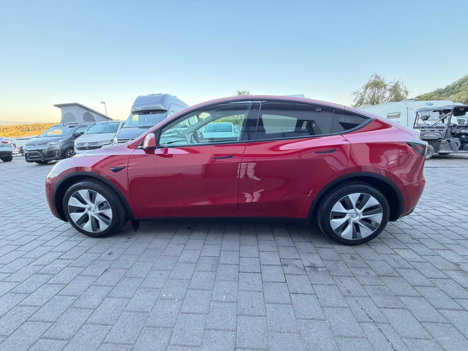 Tesla Model Y Long Range AMD RYZEN AHK 1. Hand foto 6