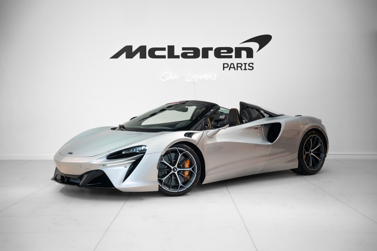 MCLAREN Artura