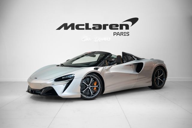 McLaren Artura Spider