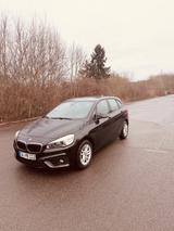 BMW 220 Active Tourer 220i Sport Line Sport Line - BMW 220 Active Tourer: Automatik