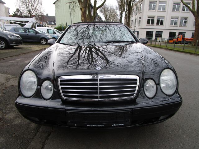 Mercedes-Benz CLK 200 Cabrio Vollleder 1. Hand 65t km ROSTFREI