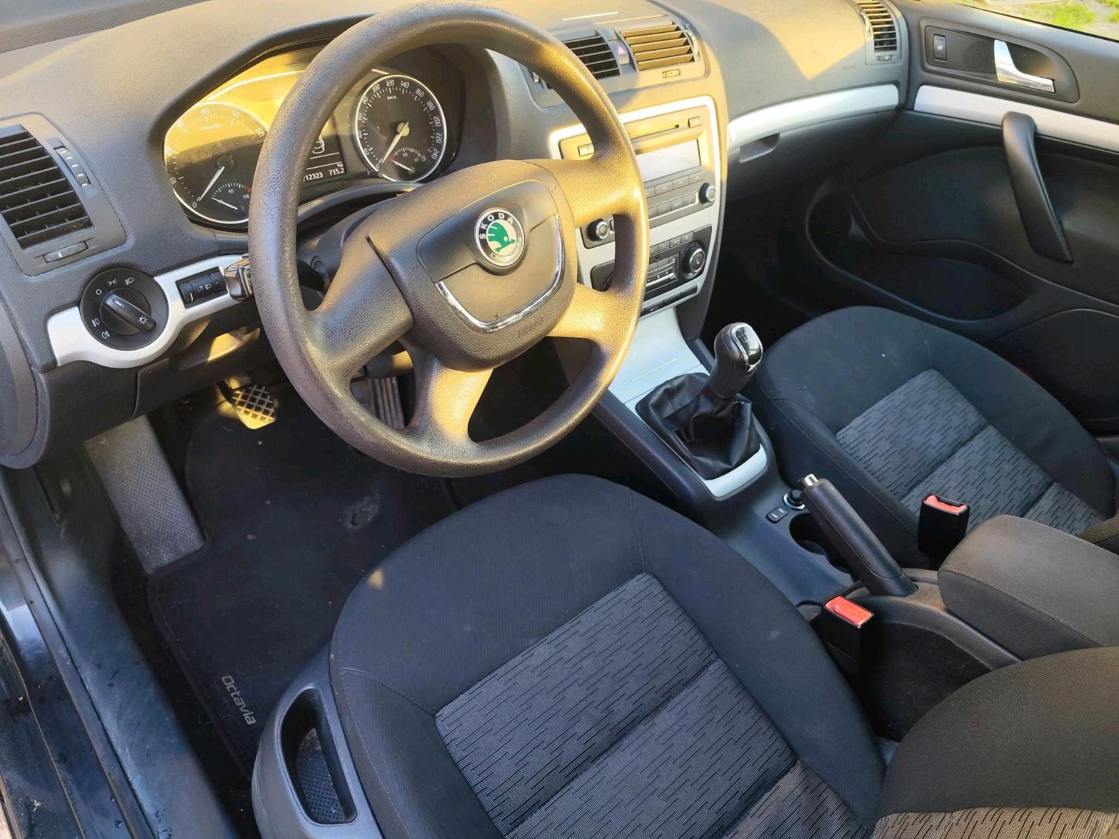 Skoda Octavia 2011 — photo 6