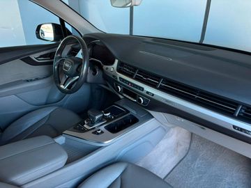 Audi Q7 - 8